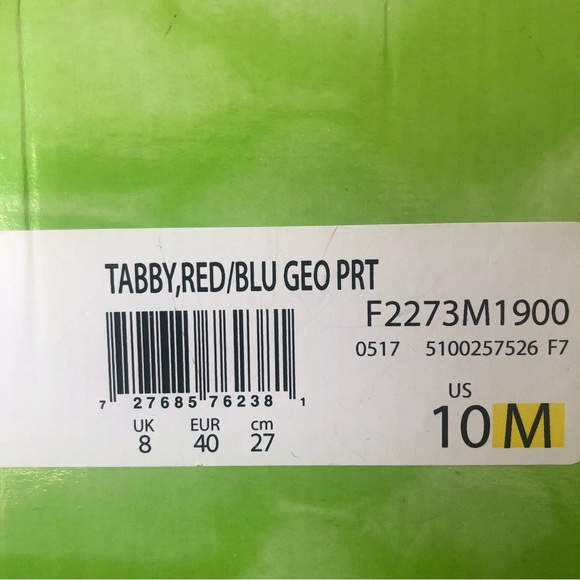 Gorgeous 3” heels with unique details - Picture 4 of 5